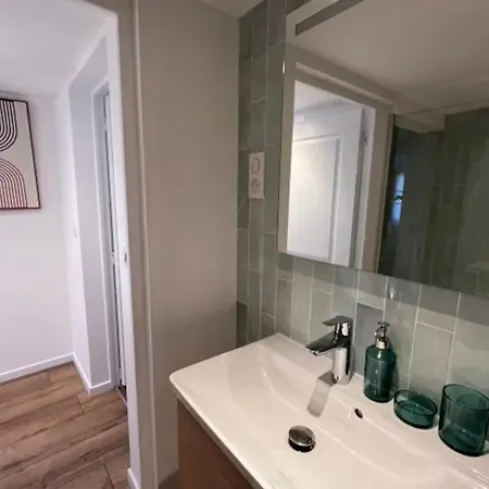 Soh Rent Proche Strasbourg Terrasse -tv アパート